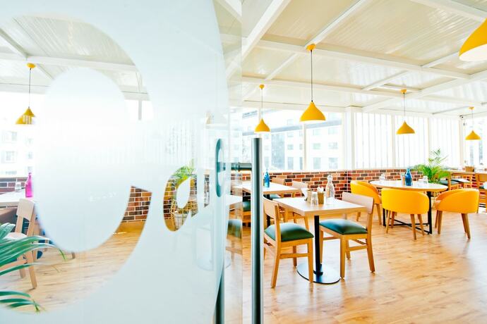 Imagen del bar/restaurante del Hotel Bloomrooms @ City Centre. Foto 12