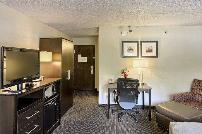 Imagen de la habitación del Hotel Blossom And Suites Traverse City. Foto 2