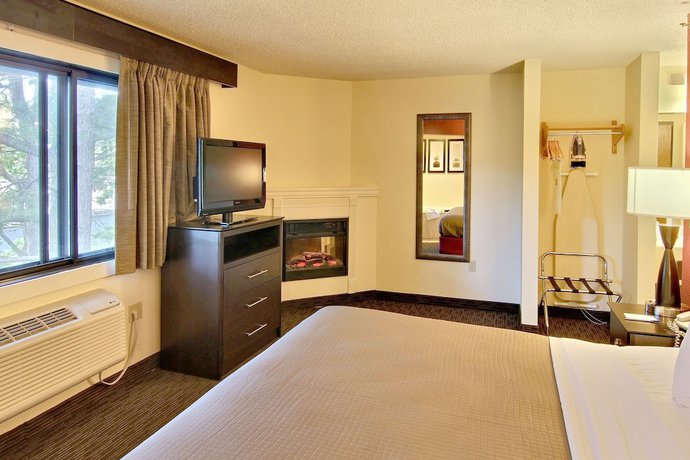 Imagen de la habitación del Hotel Blossom And Suites Traverse City. Foto 4