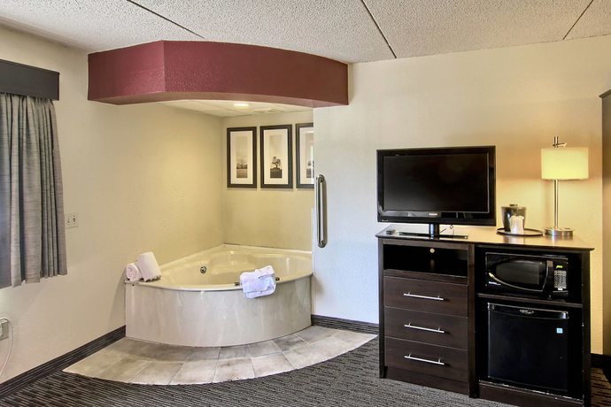 Imagen de la habitación del Hotel Blossom And Suites Traverse City. Foto 9
