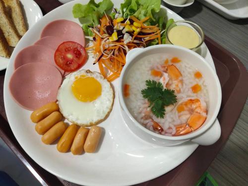 Imagen general del Hotel โรงแรมบลอสซั่ม เพชรบูรณ์ Blossom. Foto 7