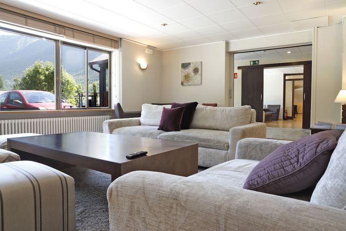 Imagen de los interiores del Hotel Blu Aran. Foto 17