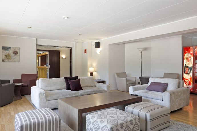 Imagen de los interiores del Hotel Blu Aran. Foto 18