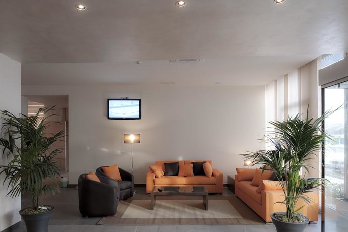 Imagen de los interiores del Hotel Blu Arena. Foto 16