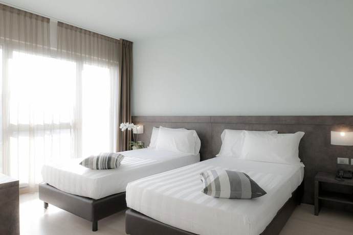 Imagen de la habitación del Hotel Blu Arena. Foto 10