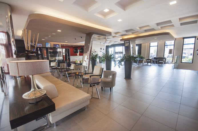 Imagen de los interiores del Hotel Blu Brixia. Foto 16