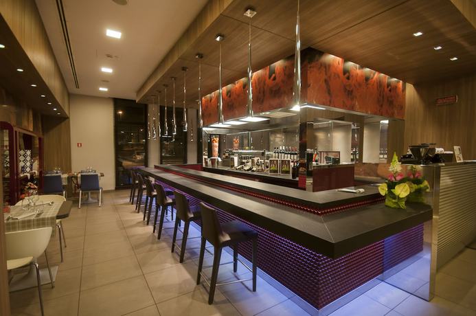 Imagen del bar/restaurante del Hotel Blu Brixia. Foto 5