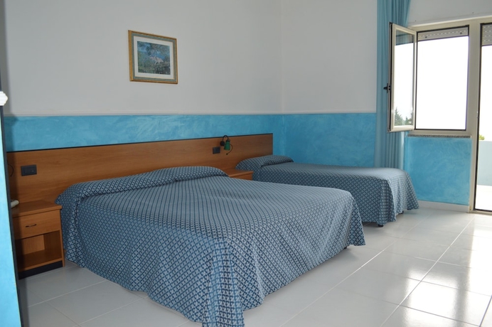 Imagen de la habitación del Hotel Blu Eden. Foto 12