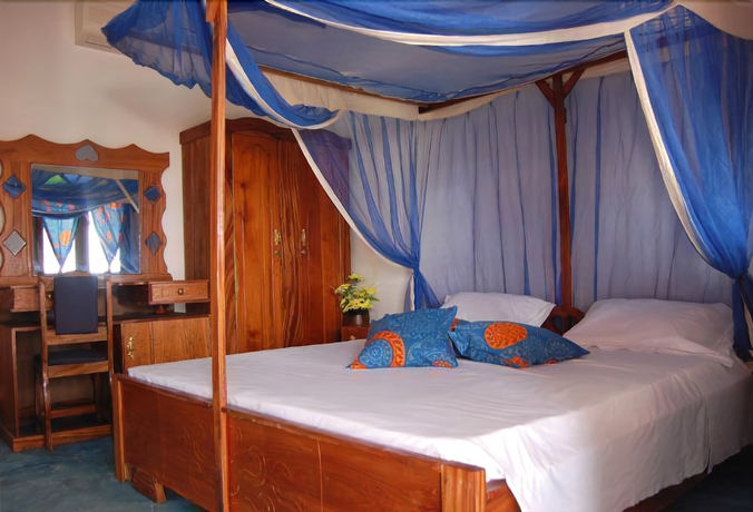 Imagen de la habitación del Hotel Blu Marlin Village. Foto 3