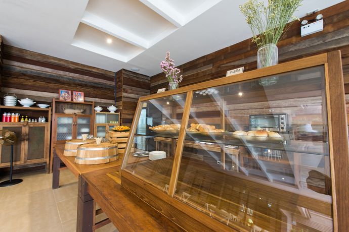 Imagen del bar/restaurante del Hotel Blu Monkey Brown House Udonthani. Foto 2