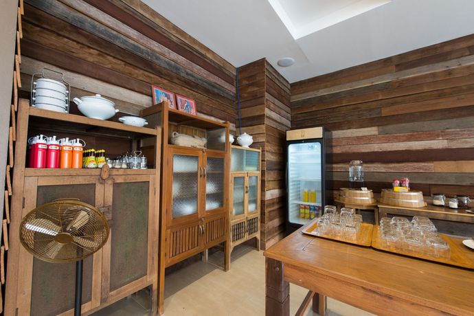 Imagen de los interiores del Hotel Blu Monkey Brown House Udonthani. Foto 15