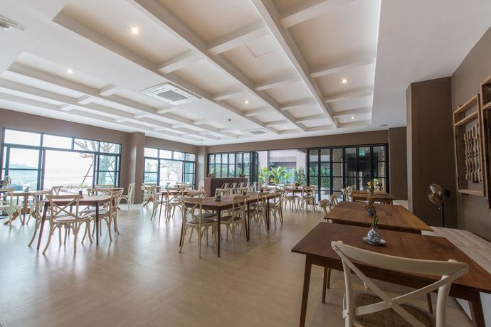 Imagen del bar/restaurante del Hotel Blu Monkey Brown House Udonthani. Foto 8