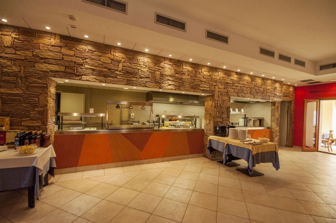 Imagen del bar/restaurante del Hotel Blu Morisco. Foto 7