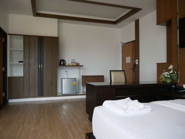 Imagen de la habitación del Hotel Blu Nakhon Phanom. Foto 17