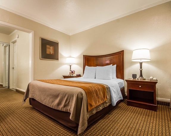 Imagen de la habitación del Hotel Blu Pacific. Foto 7