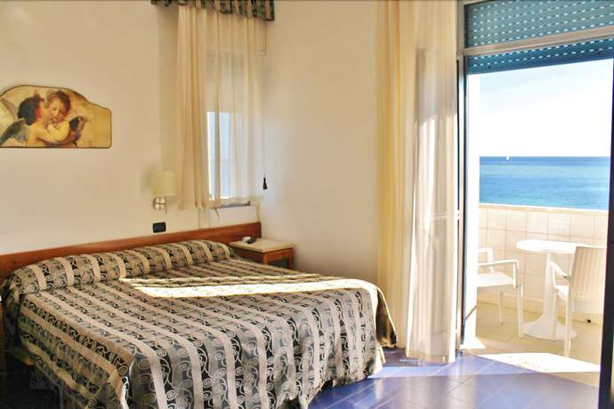 Imagen de la habitación del Hotel Blu, Porto Cesareo. Foto 12
