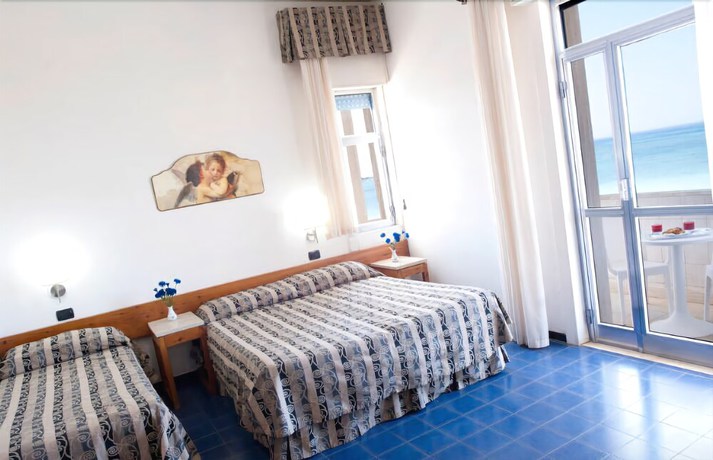 Imagen de la habitación del Hotel Blu, Porto Cesareo. Foto 13