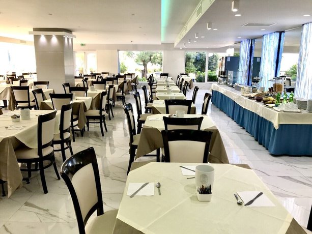 Imagen del bar/restaurante del Hotel Blu, Porto Cesareo. Foto 4