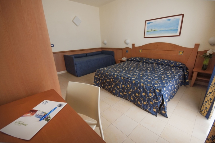 Imagen de la habitación del Hotel Blu Salento Village. Foto 11