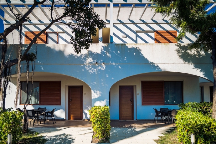 Imagen de la habitación del Hotel Blu Salento Village. Foto 12