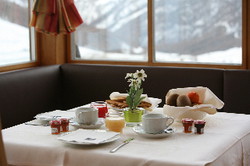 Imagen general del Hotel Blu Senales Zirm - Cristal. Foto 4