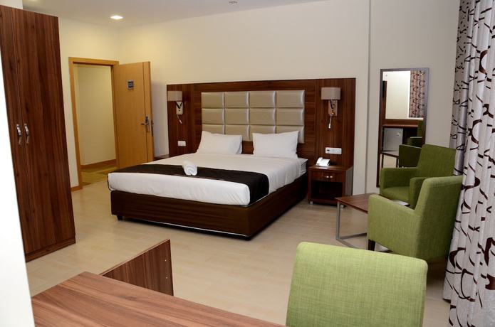 Imagen general del Hotel Blu Sky. Foto 1