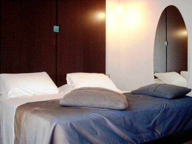 Imagen de la habitación del Hotel Blu Suite. Foto 4