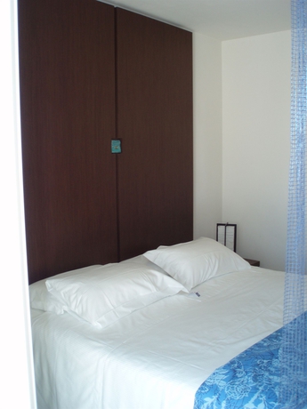 Imagen de la habitación del Hotel Blu Suite. Foto 5