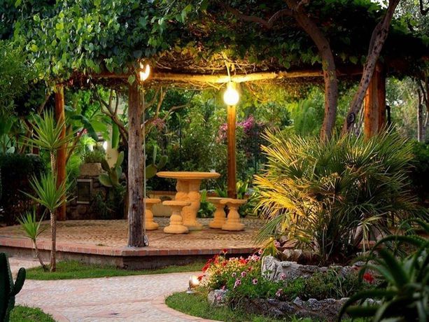 Imagen del bar/restaurante del Hotel Blu Tropical. Foto 8
