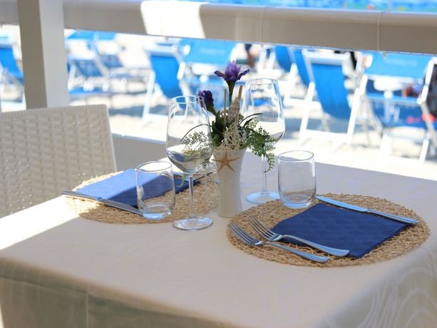 Imagen de los interiores del Hotel Blu Tropical. Foto 16