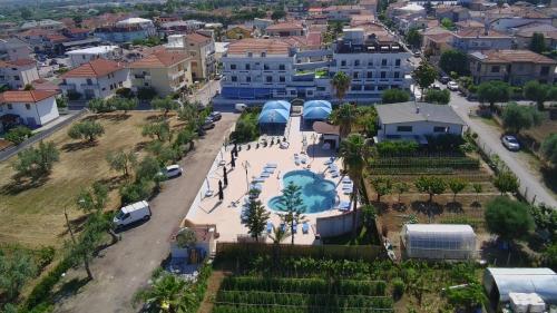 Imagen general del Hotel BluMarine. Foto 1