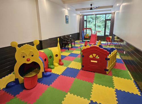 Imagen general del Hotel BluSalzz Vine Hills Resort, Manali. Foto 4