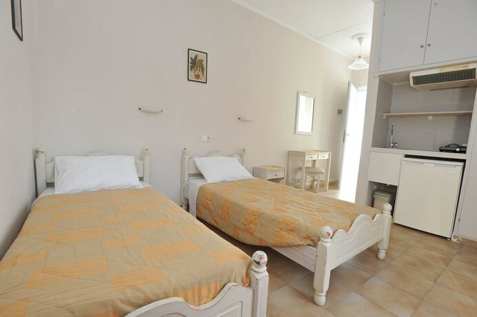 Imagen de la habitación del Hotel Blue Apartments Ipsos. Foto 18