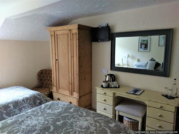 Imagen de la habitación del Hotel Blue Ball Inn. Foto 13