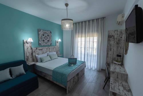 Imagen general del Hotel Blue Bay, Chrisi Akti. Foto 1