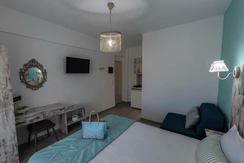 Imagen general del Hotel Blue Bay, Chrisi Akti. Foto 3