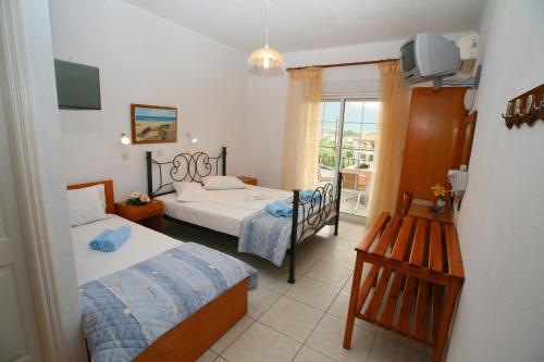 Imagen de la habitación del Hotel Blue Bay, Chrisi Akti. Foto 7