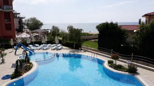Imagen general del Hotel Blue Bay, Nessebar. Foto 10