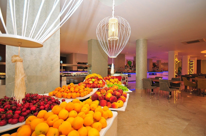 Imagen del bar/restaurante del Hotel Blue Bay Platinum. Foto 3