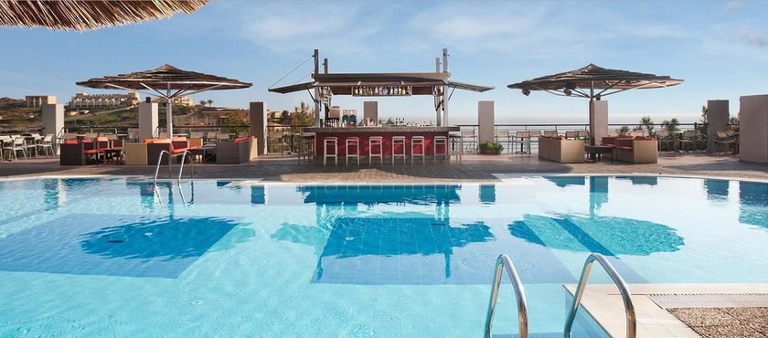 Imagen de la piscina del Hotel Blue Bay Resort, Agia Pelagia. Foto 14