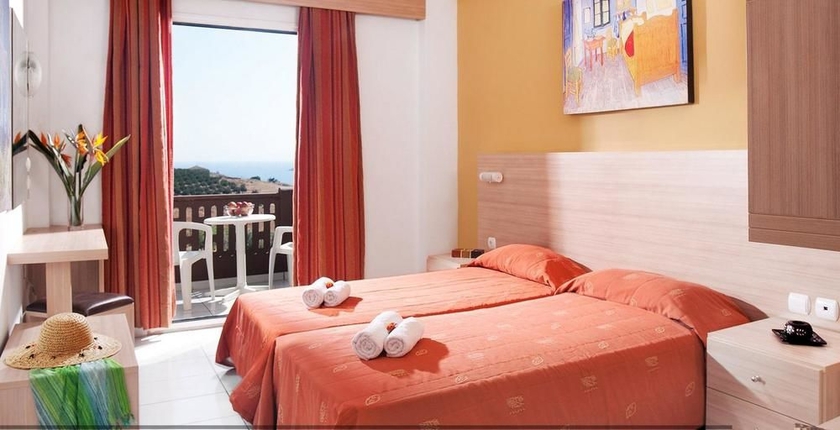 Imagen de la habitación del Hotel Blue Bay Resort, Agia Pelagia. Foto 11