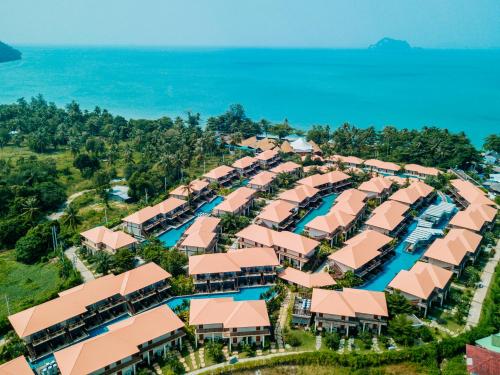 Imagen general del Hotel Blue Bay Resort, Ban Ta Reua. Foto 1