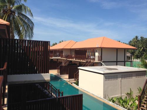 Imagen general del Hotel Blue Bay Resort, Ban Ta Reua. Foto 7