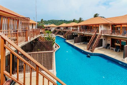 Imagen general del Hotel Blue Bay Resort, Ban Ta Reua. Foto 10
