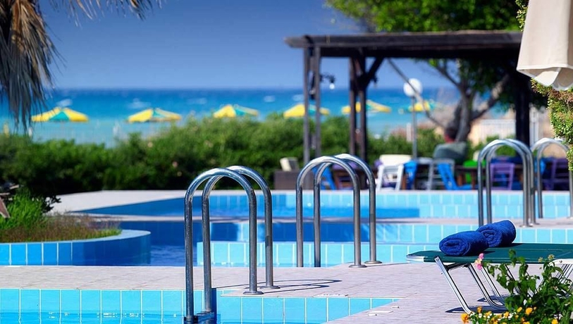 Imagen de la piscina del Hotel Blue Bay Resort, Ialissos. Foto 11