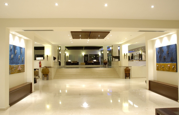 Imagen de los interiores del Hotel Blue Bay Resort, Ialissos. Foto 10