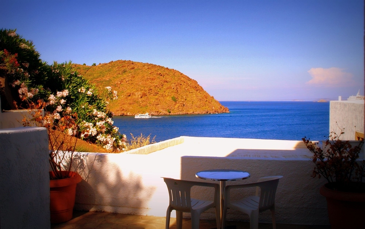 Imagen de los exteriores del Hotel Blue Bay, Skala (Patmos). Foto 11