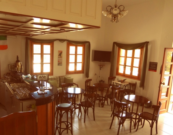 Imagen del bar/restaurante del Hotel Blue Bay, Skala (Patmos). Foto 5