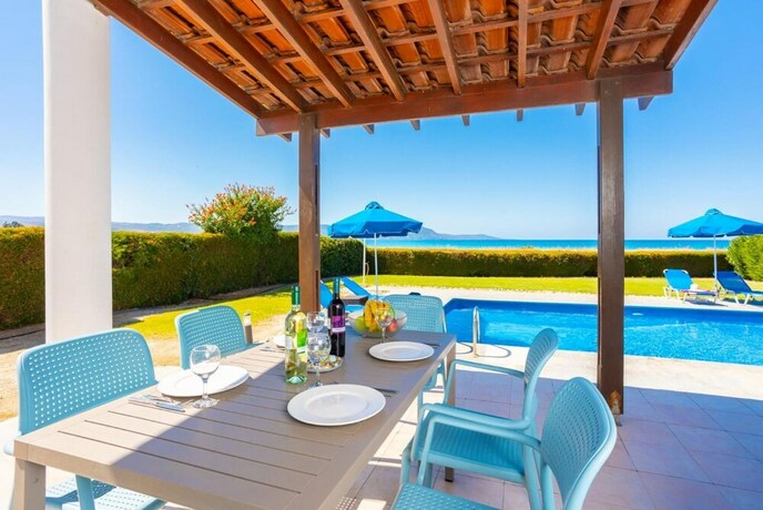 Imagen general del Hotel Blue Bay Villas Collection. Foto 6
