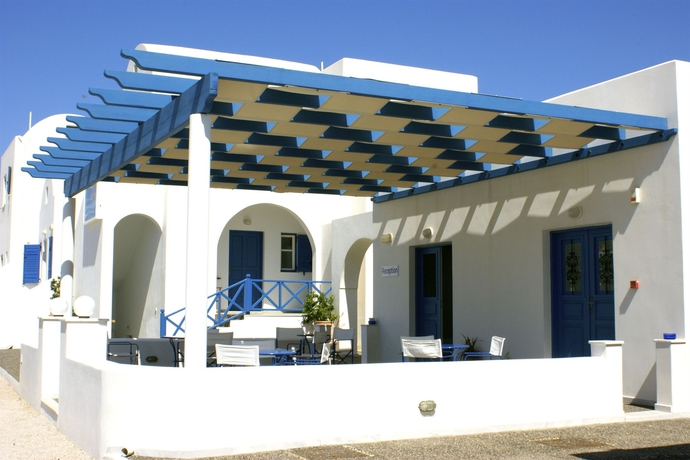 Imagen de los exteriores del Hotel Blue Bay Villas. Foto 4